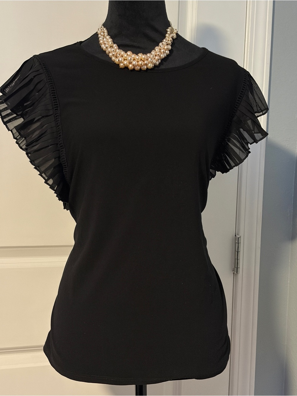 Verve Ami Black Short-Sleeve Top with Pleated Ruffle Sleeves (top only)